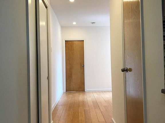 5th image of 500 E 13th St APT 4B