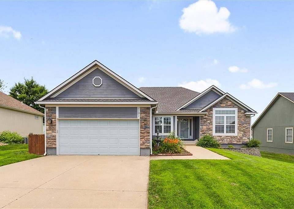 1st image of 2191 Valley View Dr