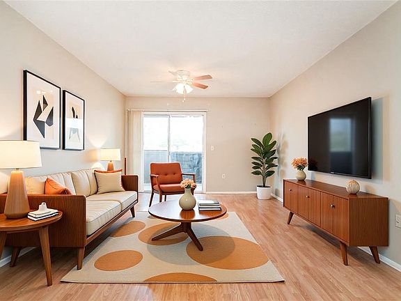 5th image of 944 Lake Destiny Rd Unit F