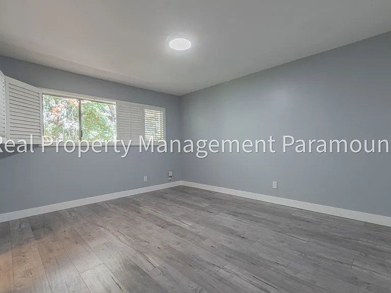 2700 Cahuenga Blvd E #1306 — Photo 25