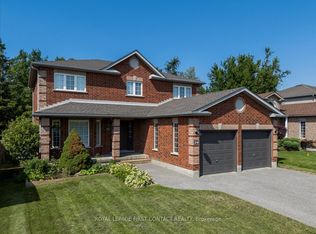 26 Kenwell Cres, Barrie, ON L4N 0A4