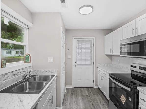 111 Huffman Dr, Brighton, TN 38011