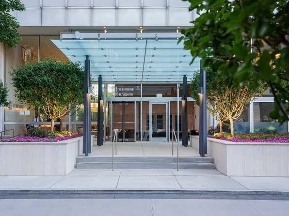 500 W Superior St Unit 2401, Chicago, IL 60654