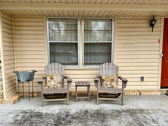 2nd image of 349 College Park Ct NW