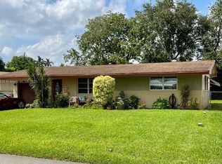 8221 NW 15th St, Pembroke Pines, FL 33024
