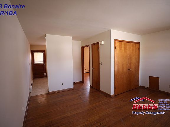 5th image of 233 Bonaire St