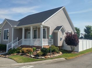 171 Liberty Ct, Oak Ridge, TN 37830