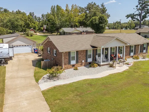 60 Avalon Pl, Savannah, TN 38372