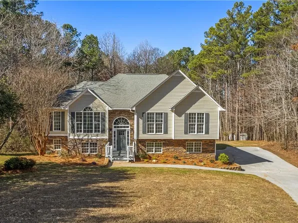 52 Tower Ct, Dallas, GA 30132
