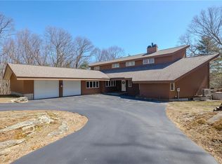 141 Old Quarry Rd, Glocester, RI 02857