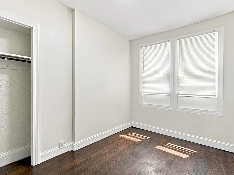 3435 Amber St — Photo 14