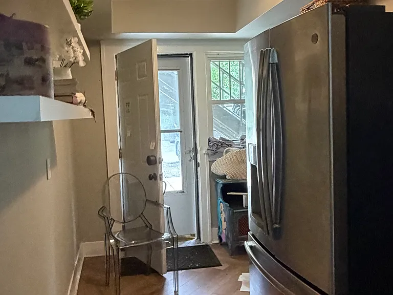 4000 University Ave #7 — Photo 25