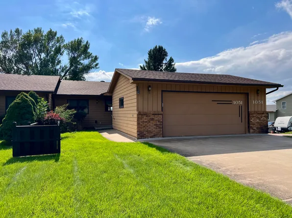 1051 W Capitol Ave, Pierre, SD 57501