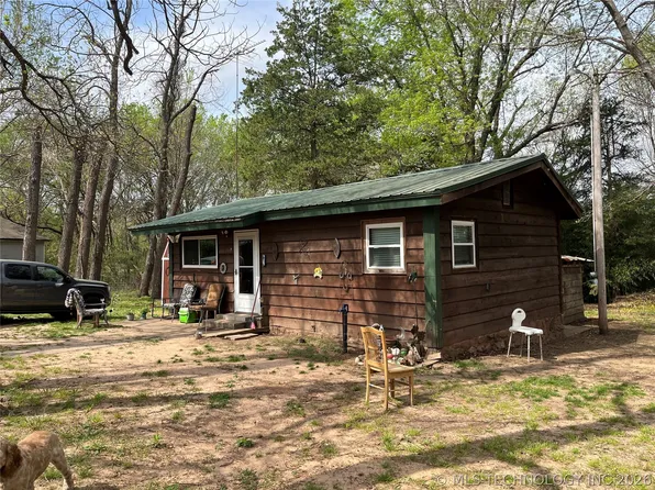 1566 Lakeshore Dr, McAlester, OK 74501