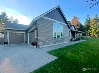 714 Tiedeman Rd NW, Lakebay, WA 98349