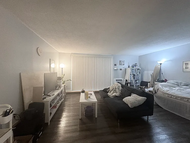 15 Francis St #12 — Photo 6