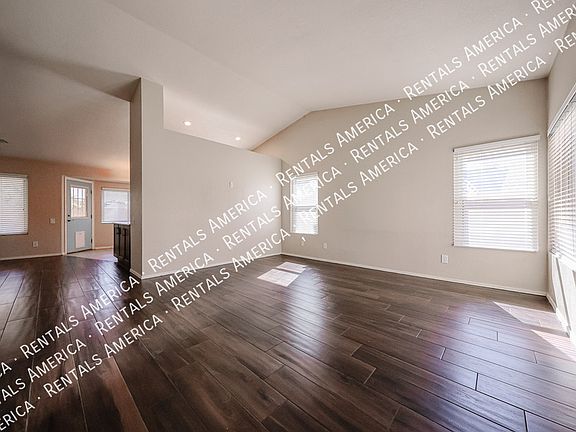 5th image of 4583 W Elgin St