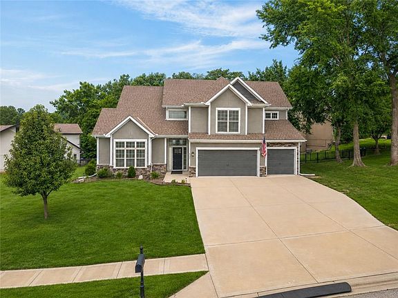 3rd image of 6388 NW Sioux Dr