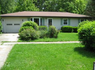 2345 Douglas St, Charleston, IL