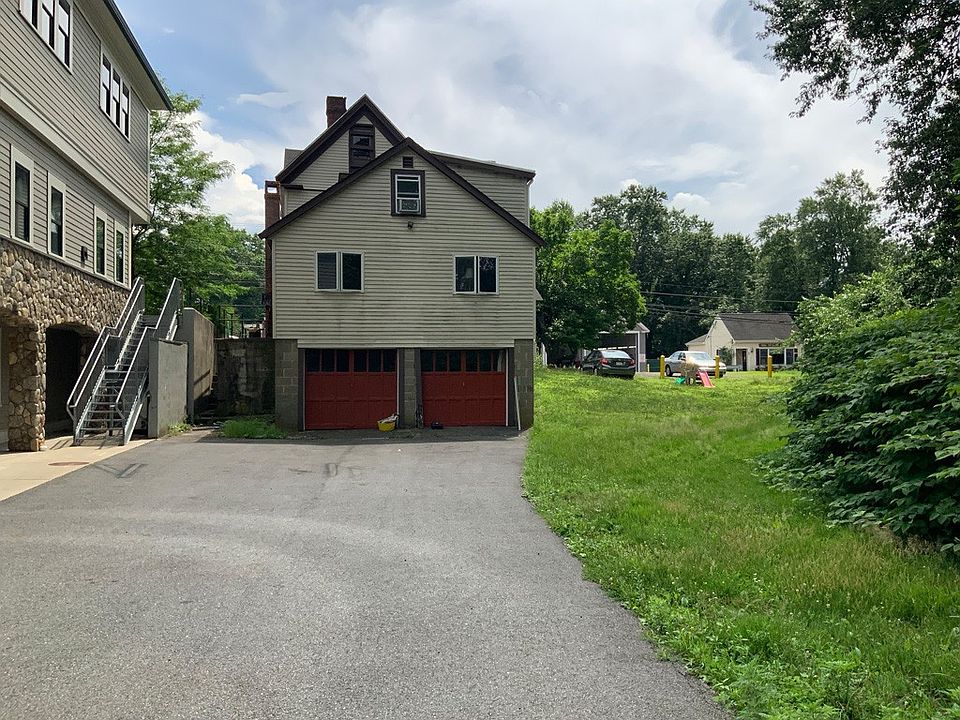 88 Central St, Holliston, MA 01746 Zillow