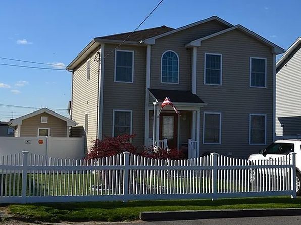 5 Salem St