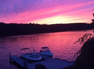 41 Yacht Club Dr, Lake Hopatcong, NJ 07849