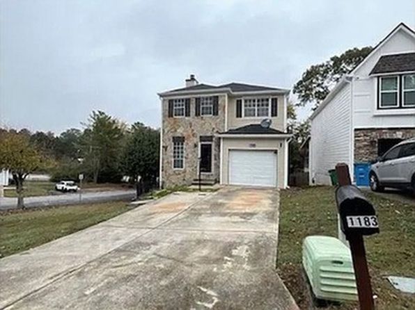 1183 Red Oak Cv