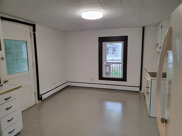 10B Dyer St — Photo 5