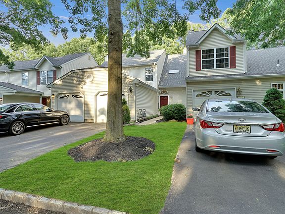 3rd image of 548 Patriots Way #1000
