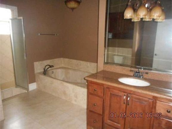 3rd image of 5405 Ed Carey Dr