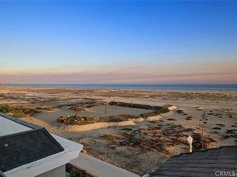 1119 E Balboa Blvd #A — Photo 24