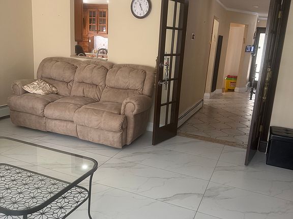 4th image of 528 Halevy Dr