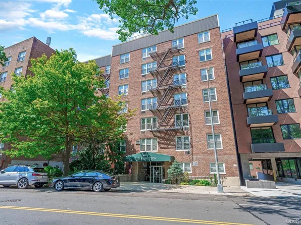 44-20 Douglaston Pkwy Douglaston Parkway #5A, Little Neck, NY 11363