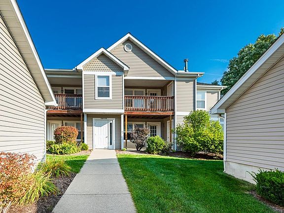 2nd image of 1360 Heatherwood Ln