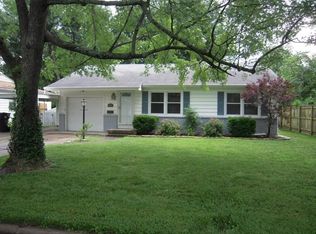 1906 S Fairway Ave, Springfield, MO 65804