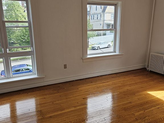 5th image of 1122 Myrtle St APT 5