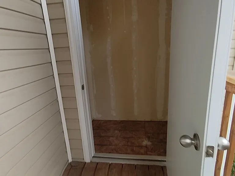Wellesley Park Apartments — Photo 103