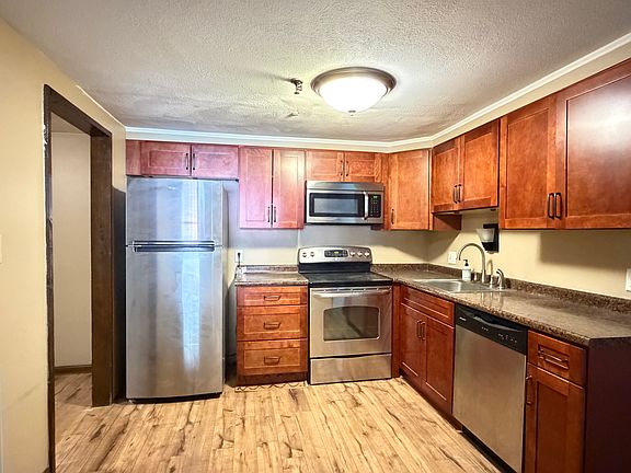 5th image of 49 Spencer Rd APT 16H