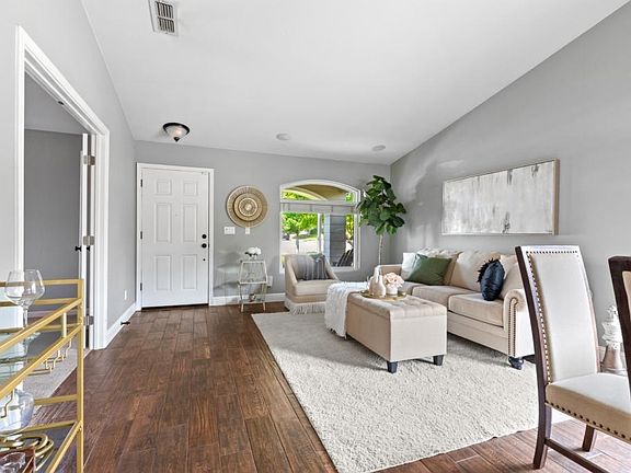 4th image of 265 Stonehedge Dr