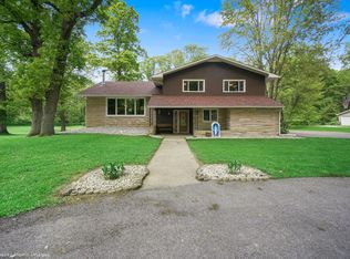 140 E Oak Hill Rd, Porter, IN 46304