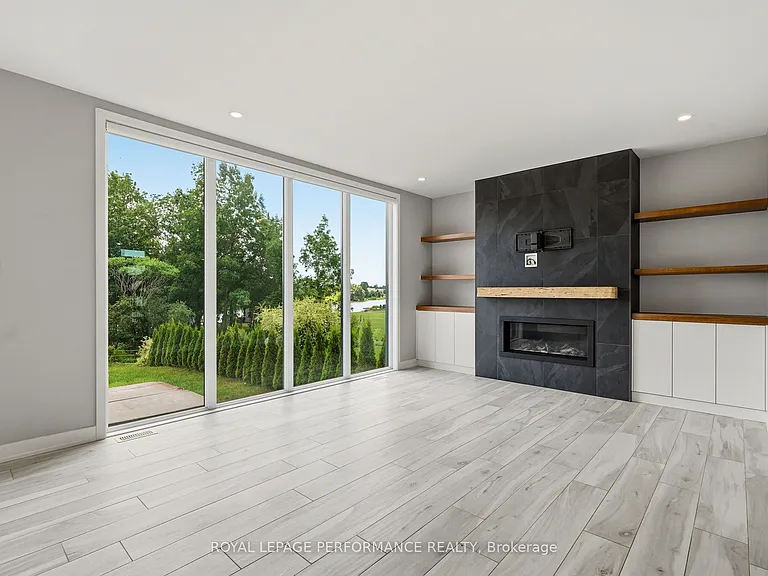 504 Barrage St — Photo 14