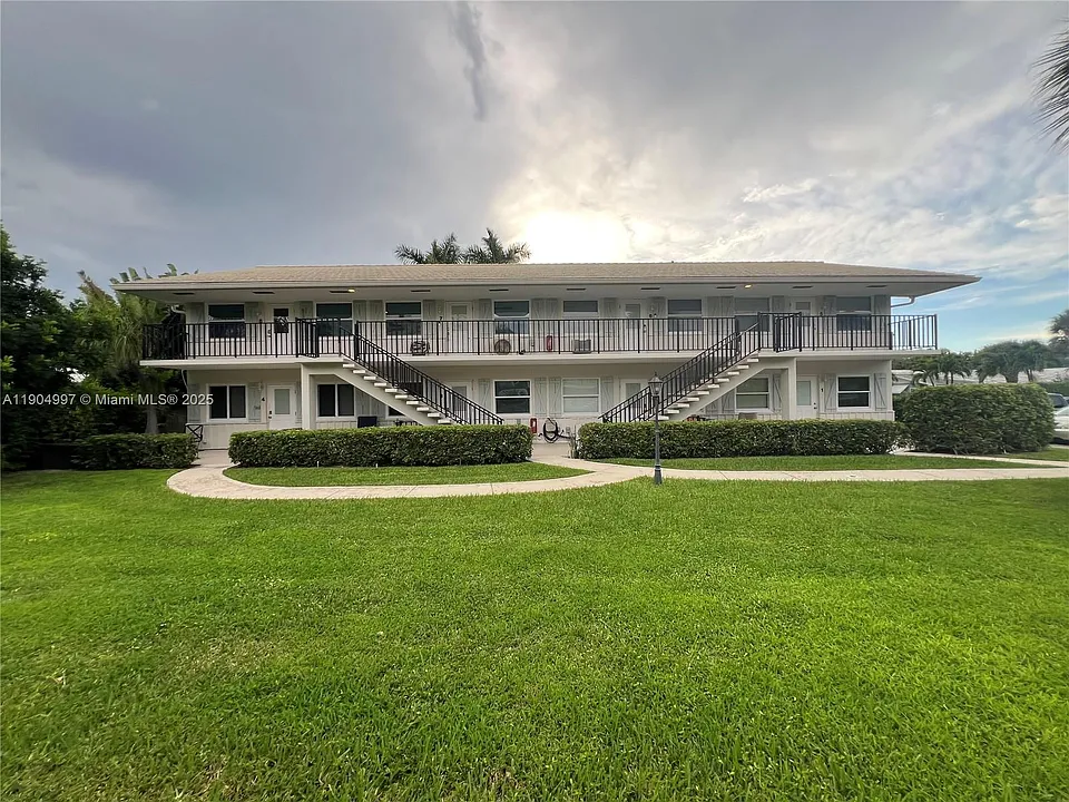 108 Bravado Ln #8