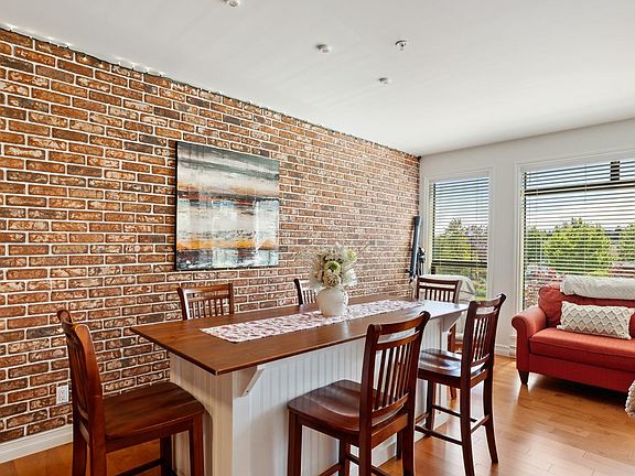 4th image of 2300 Mansfield Dr #326