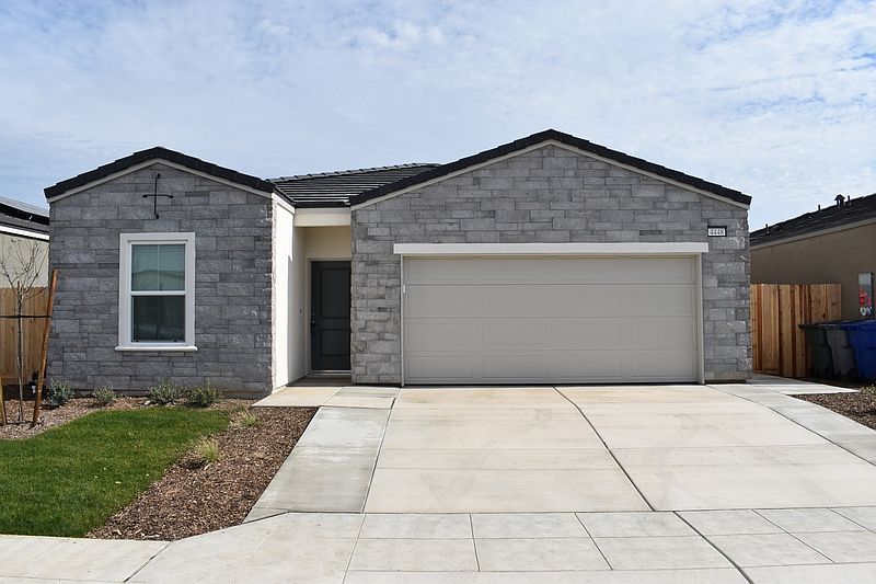 1st image of 4448 N San Miguel Ave