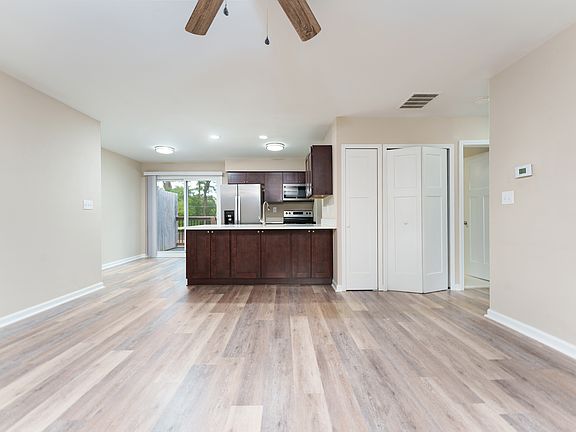 4th image of 10257 E Grand River Rd #4