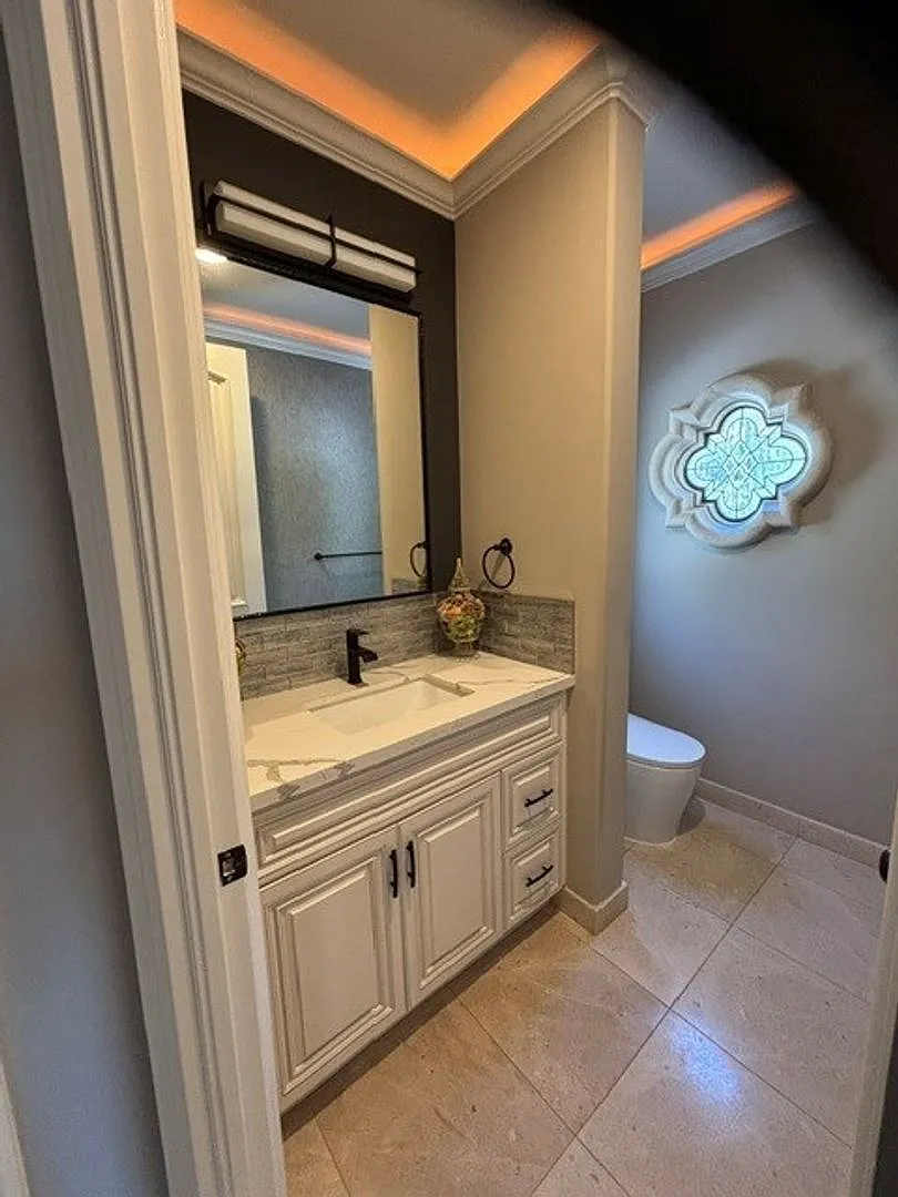 5 bed, 5.5 bath, 4479 sqft, $19,000 — Photo 3