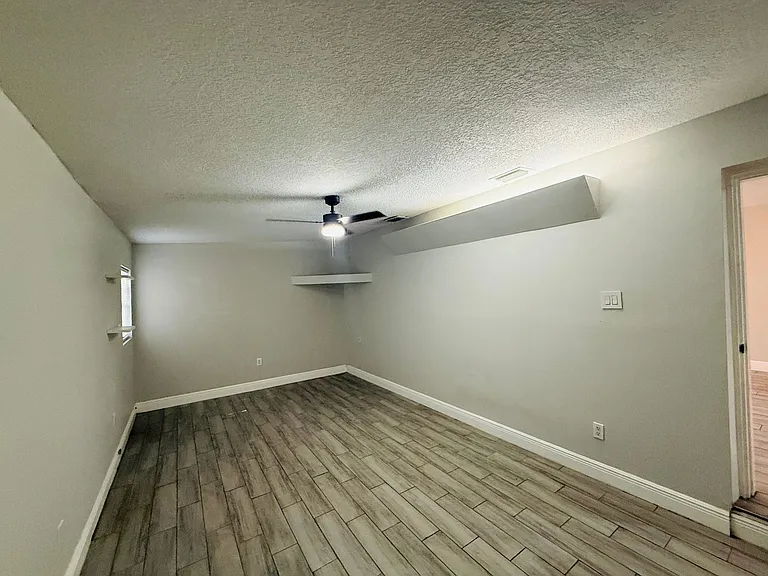 4203 E Yukon St — Photo 15