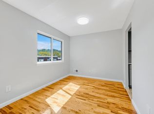 24064 67th Ave #2, Douglaston, NY 11362