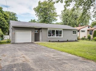 4684 Lake Shore Rd, Hamburg, NY 14075