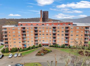 1 Lakeview Drive #4L, Peekskill, NY 10566